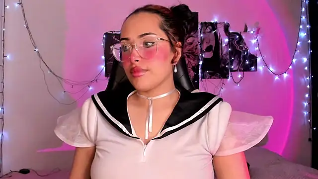 willow poisson online show from November 2025 05:40:01 PM