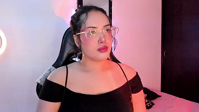 Snapshot of willow_poisson chatting on July 2026 09:27:02 PM willow poisson online show from July 2026 09:27:02 PM