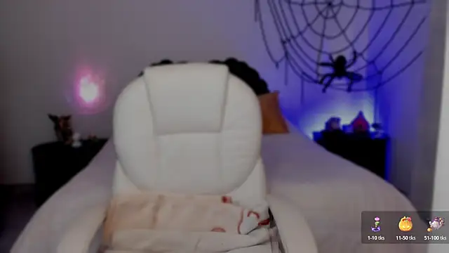 emilydolshe2 online show from October 2025 02:24:02 PM