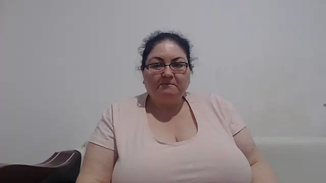 Snapshot of Nykyxo chatting on April 2026 07:44:01 AM Nykyxo online show from April 2026 07:44:01 AM