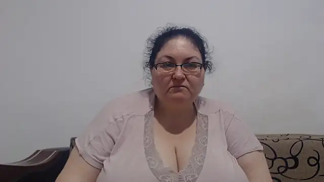 Nykyxo online show from June 2026 10:42:02 AM