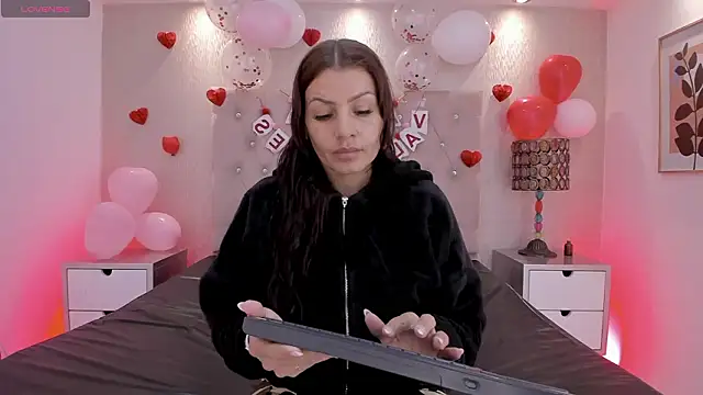 NatyQueen  online show from February 2026 12:27:01 PM