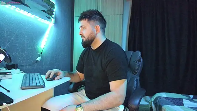 Snapshot of Eduu2322 chatting on February 2025 10:58:01 PM Eduu2322 online show from February 2025 10:58:01 PM