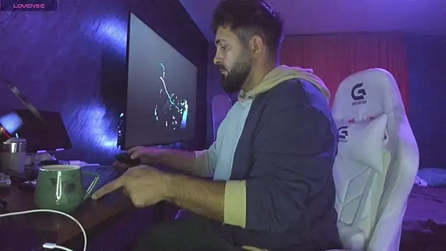 Snapshot of Eduu2322 chatting on October 2025 07:26:01 PM Eduu2322 online show from October 2025 07:26:01 PM