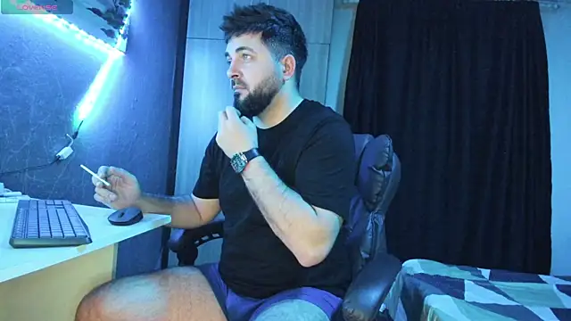 Snapshot of Eduu2322 chatting on January 2025 10:30:02 PM Eduu2322 online show from January 2025 10:30:02 PM