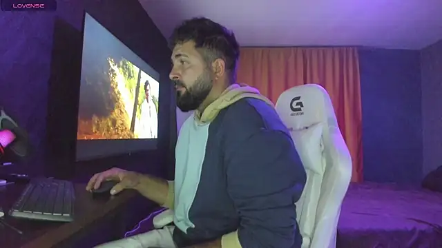 Snapshot of Eduu2322 chatting on October 2025 09:16:02 PM Eduu2322 online show from October 2025 09:16:02 PM