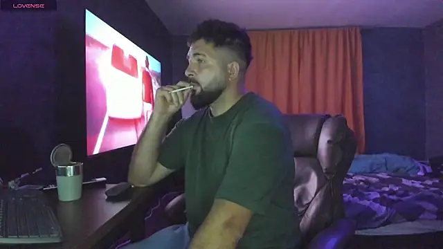 Snapshot of Eduu2322 chatting on September 2025 07:18:01 PM Eduu2322 online show from September 2025 07:18:01 PM