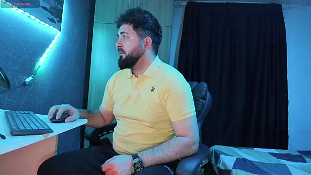 Snapshot of Eduu2322 chatting on February 2025 10:11:02 PM Eduu2322 online show from February 2025 10:11:02 PM