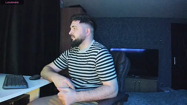 Snapshot of Eduu2322 chatting on January 2025 10:57:01 PM Eduu2322 online show from January 2025 10:57:01 PM