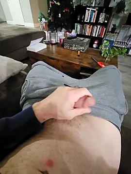 Snapshot of Cemg chatting on December 2025 12:51:02 PM Cemg online show from December 2025 12:51:02 PM