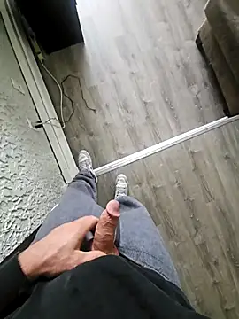 Snapshot of Cemg chatting on November 2025 03:38:02 PM Cemg online show from November 2025 03:38:02 PM