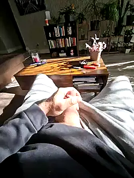 Snapshot of Cemg chatting on November 2025 06:33:01 PM Cemg online show from November 2025 06:33:01 PM