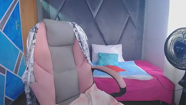 MeganMilF2 online show from February 2026 02:16:02 PM