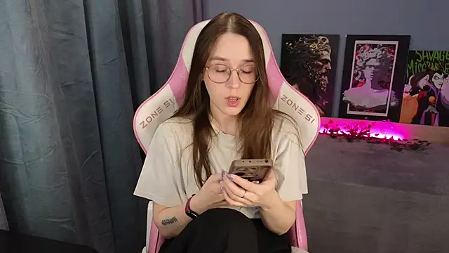 Sweet frosti online show from May 2026 03:23:01 AM
