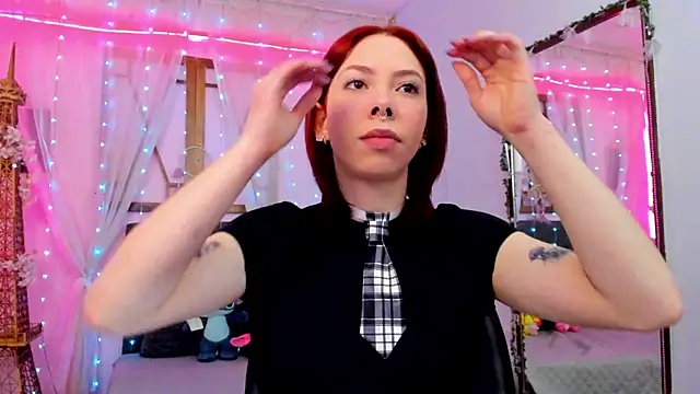 laura olssen online show from September 2025 12:23:02 PM