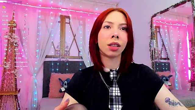 laura olssen online show from October 2025 12:39:02 PM
