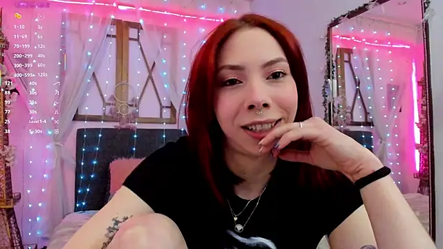 laura olssen online show from November 2025 12:21:02 PM