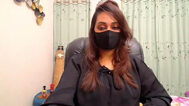 OH-Monica online show from November 2025 09:30:01 PM