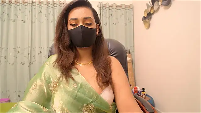 OH-Monica online show from November 2025 08:31:02 PM