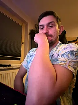 Shaiiboy online show from December 2025 04:24:01 AM