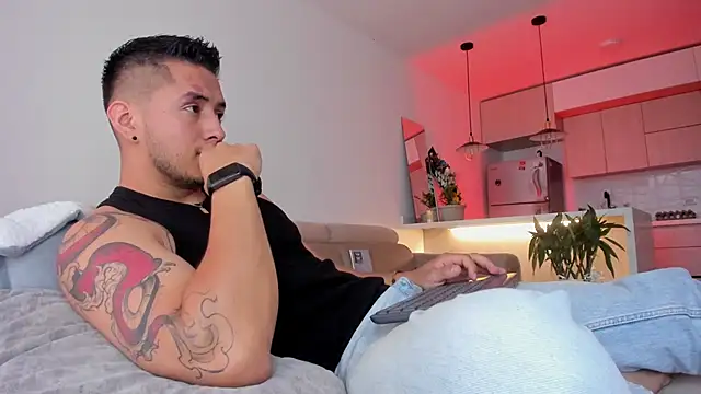 Snapshot of Chriskyle_ chatting on December 2024 02:44:01 PM Chriskyle  online show from December 2024 02:44:01 PM