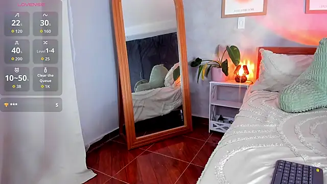 AliceBanks online show from May 2026 11:05:02 AM