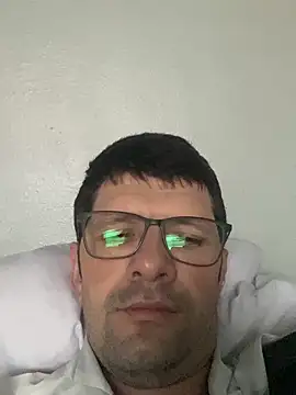 Juliano2289 online show from May 2026 07:56:02 PM