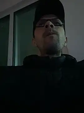 Juliano2289 online show from June 2026 12:11:02 PM