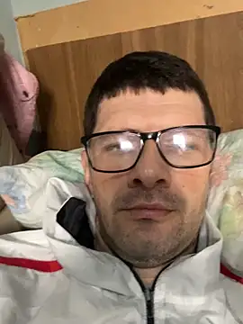 Juliano2289 online show from June 2026 04:40:02 PM