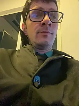 Juliano2289 online show from May 2026 08:28:01 PM