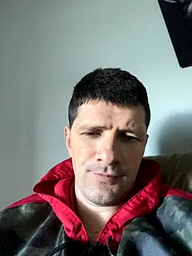 Juliano2289 online show from September 2025 07:10:02 PM