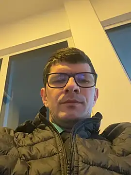 Juliano2289 online show from May 2026 11:57:01 AM