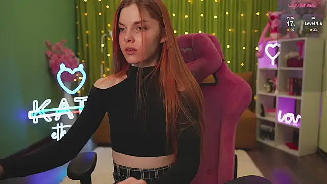 Snapshot of Katy__Ethereal chatting on March 2025 03:05:02 AM Katy Ethereal online show from March 2025 03:05:02 AM