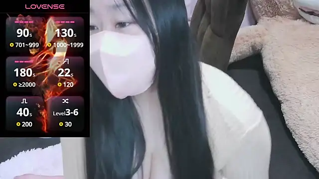 Snapshot of yuinyan3150 chatting on January 2025 10:24:01 PM yuinyan3150 online show from January 2025 10:24:01 PM