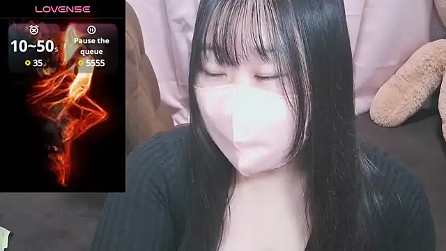 Snapshot of yuinyan3150 chatting on January 2025 09:17:02 PM yuinyan3150 online show from January 2025 09:17:02 PM