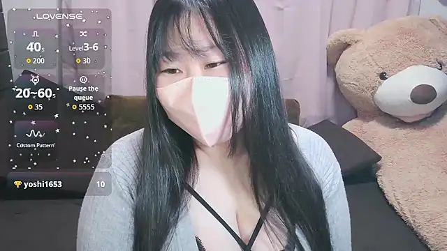 yuinyan3150 online show from March 2026 06:26:01 PM