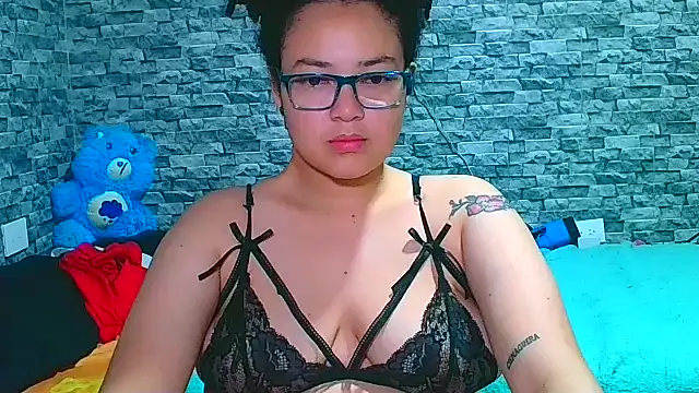 vanellope12 online show from March 2026 08:01:01 AM