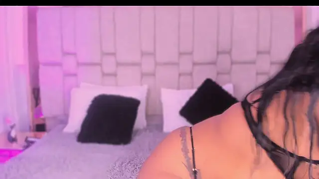 Snapshot of mary_kisses chatting on November 2025 08:20:02 PM mary kisses online show from November 2025 08:20:02 PM