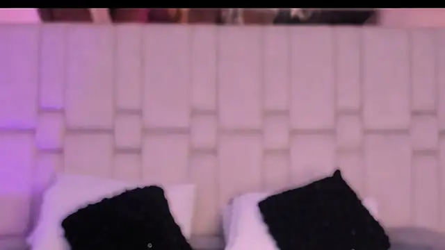 Snapshot of mary_kisses chatting on December 2025 09:25:02 PM mary kisses online show from December 2025 09:25:02 PM