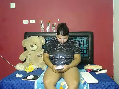 karolhot916 online show from March 2026 09:44:01 PM