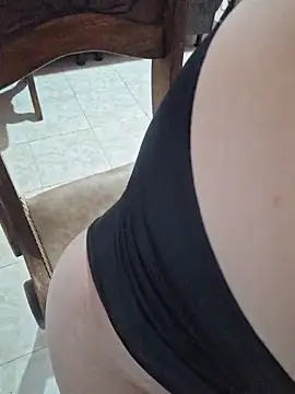 Snapshot of Gimena41 chatting on November 2025 06:08:02 PM Gimena41 online show from November 2025 06:08:02 PM