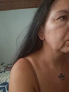 Snapshot of Gimena41 chatting on April 2026 06:20:01 PM Gimena41 online show from April 2026 06:20:01 PM