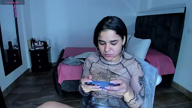 Snapshot of SweetMegan_1 chatting on March 2025 07:09:02 AM SweetMegan 1 online show from March 2025 07:09:02 AM