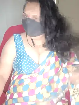 Snapshot of Love-priya chatting on November 2025 08:07:02 AM Love-priya online show from November 2025 08:07:02 AM