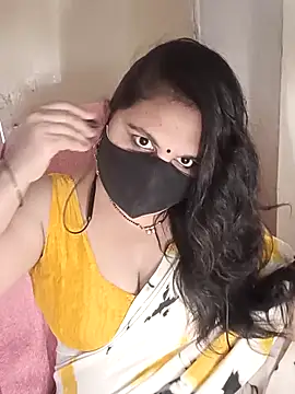 Snapshot of Love-priya chatting on October 2025 07:21:01 AM Love-priya online show from October 2025 07:21:01 AM