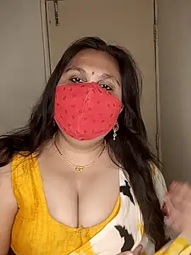 Snapshot of Love-priya chatting on January 2025 04:49:02 PM Love-priya online show from January 2025 04:49:02 PM