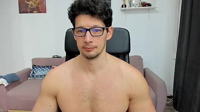 BrutusK08 online show from February 2025 01:33:01 PM