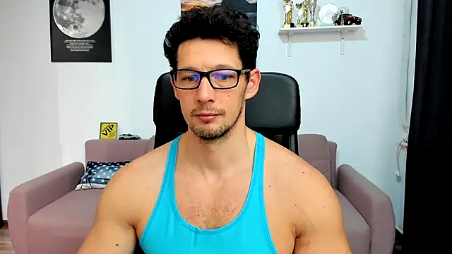 BrutusK08 online show from December 2025 08:35:02 AM