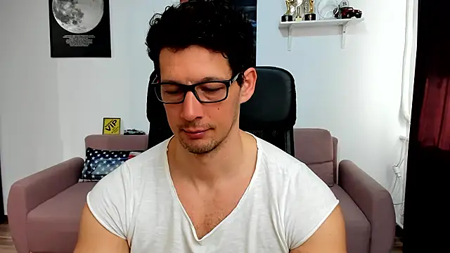 BrutusK08 online show from March 2026 07:38:02 AM