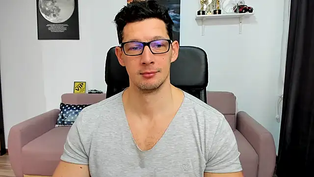 BrutusK08 online show from January 2026 08:18:01 AM